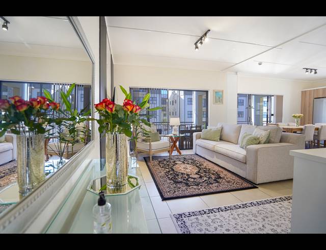 3 BEDROOM APARTMENT TO LET IN SANDOWN